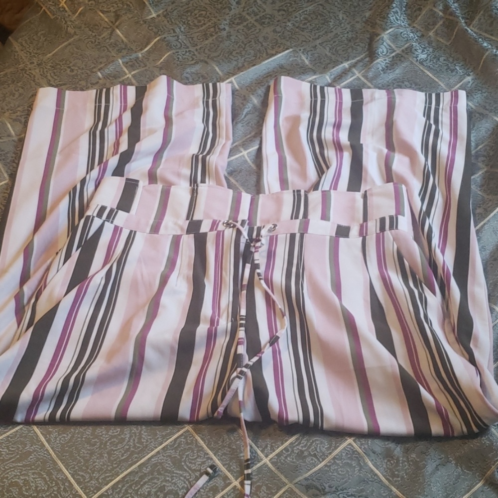 Pants - Picture 2 of 3